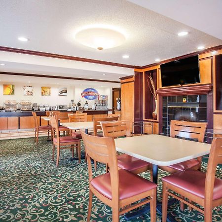 Hotel Baymont By Wyndham Madison Heights Detroit Area Extérieur photo