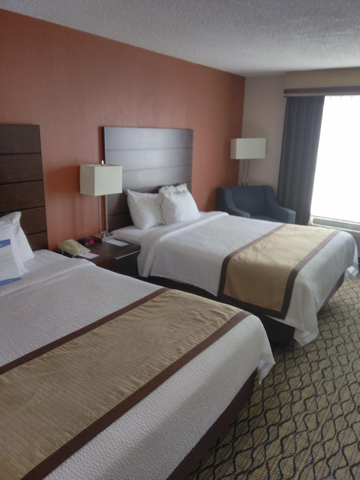 Hotel Baymont By Wyndham Madison Heights Detroit Area Extérieur photo