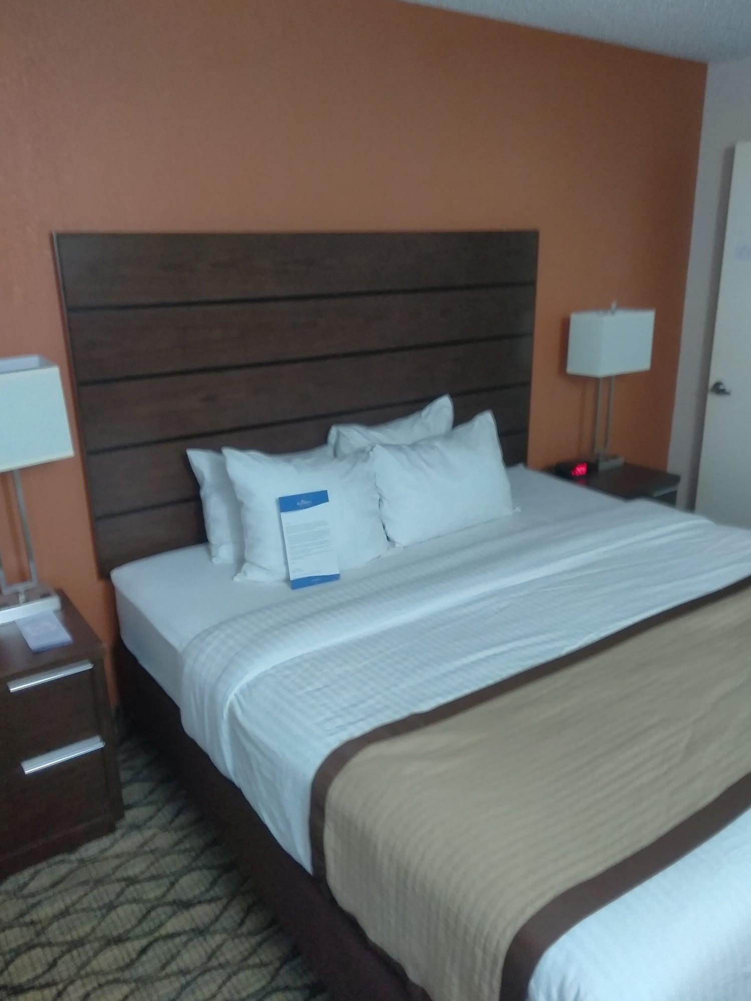 Hotel Baymont By Wyndham Madison Heights Detroit Area Extérieur photo